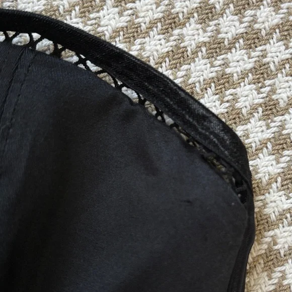 Urban Outfitters | ‘Out From Under’ Strapless Corset Bra - Picture 16 of 16